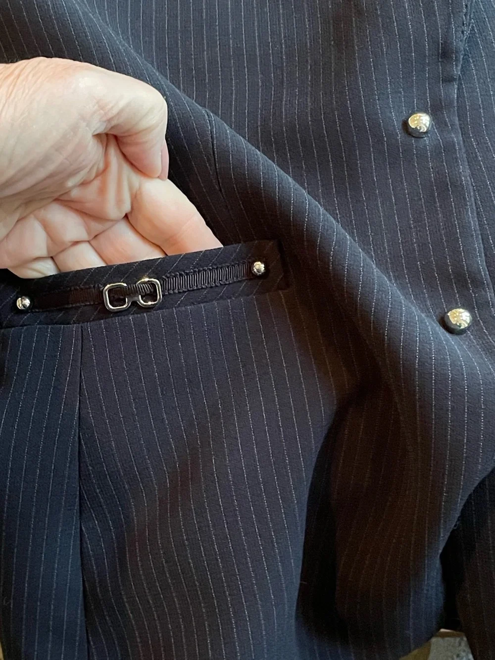 Tahari Black Pinstriped Snap Front Silver Tone Hardware Lined Jacket Blazer
